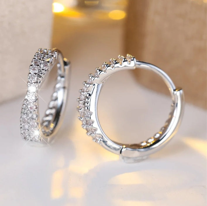 White Zircon Crossover Creole Hoops – Delicate Vintage Jewellery